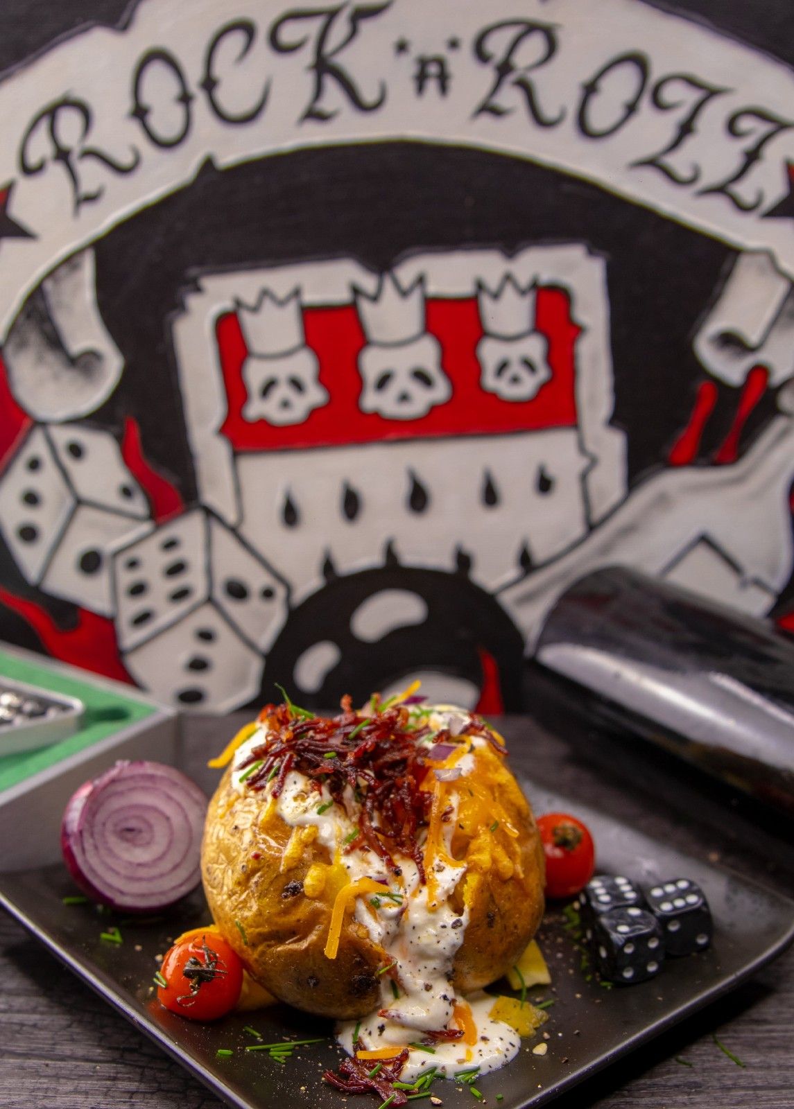 Beatae dolor voluptatem aperiam.